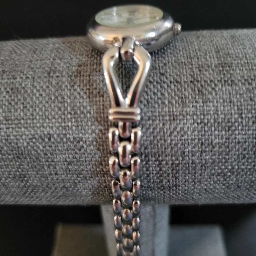 Anne Klein II era 90s